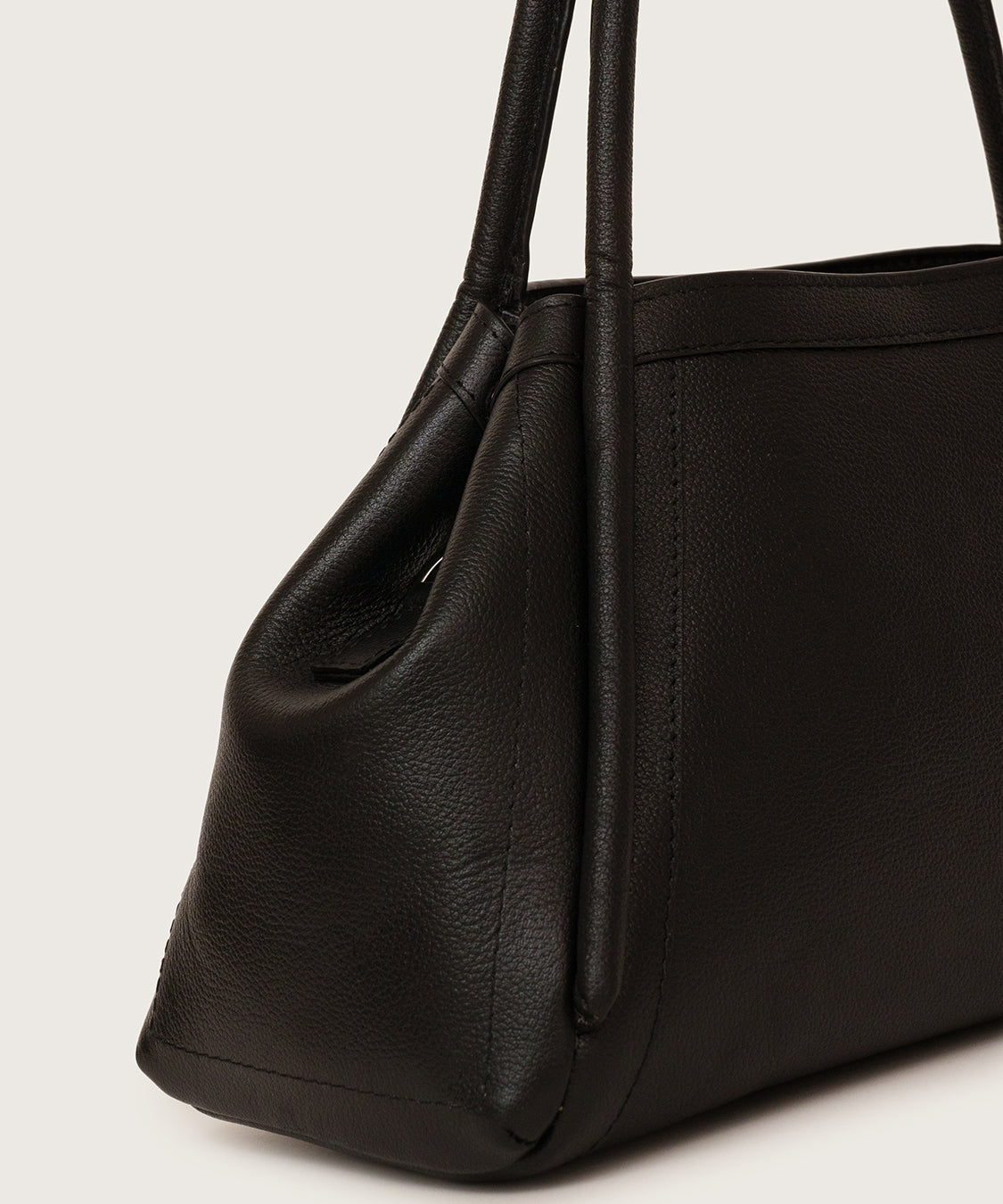 ELVIRA HANDBAG - BLACK