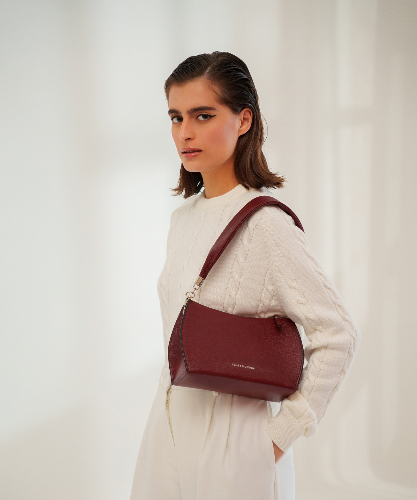 CYRA SHOULDER BAG - MAROON